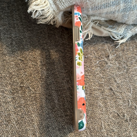 iPhone XR Case - Picture 3 of 4